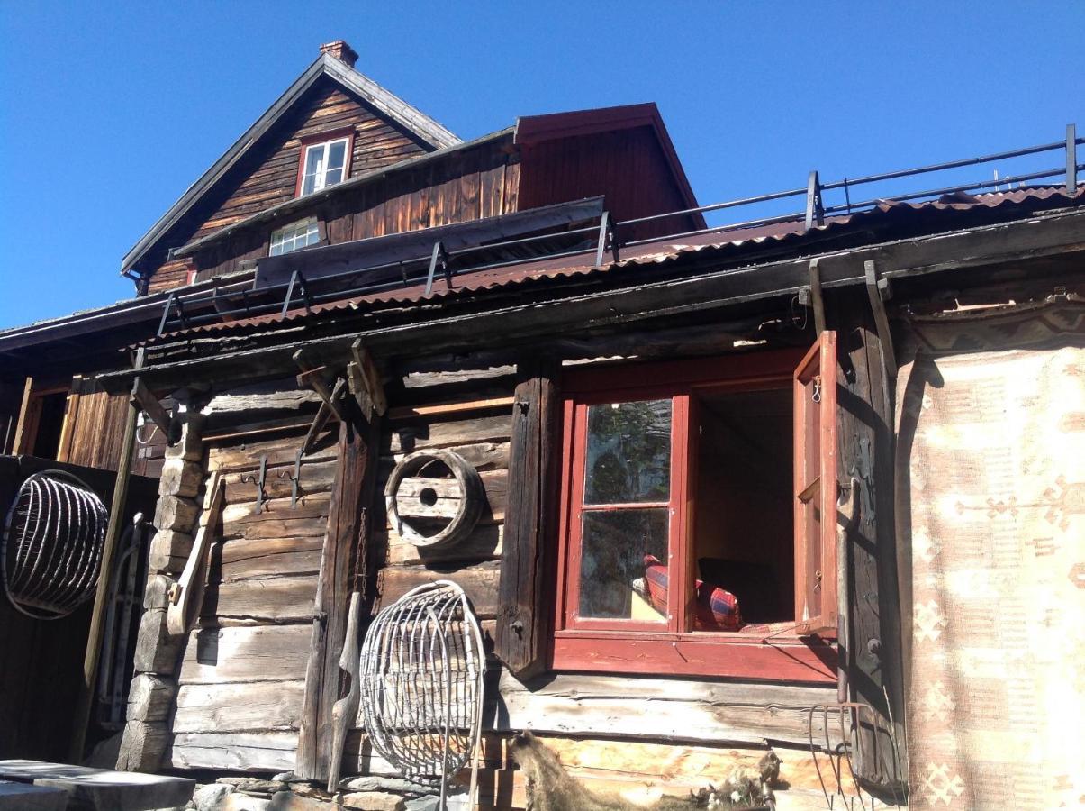 Froyas Hus Gasthof
